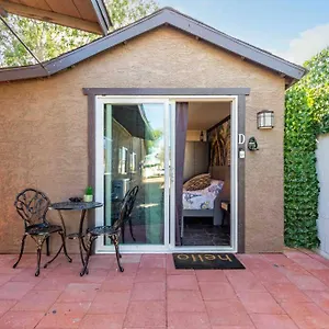 https://your-tiny-downtown-home-with-backyard-unit-d.hotelsofphoenix.com